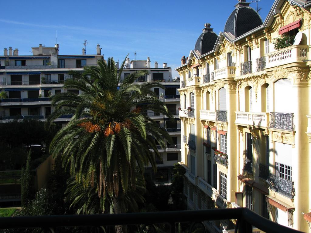 Apartment In Rue Halevy Nice
