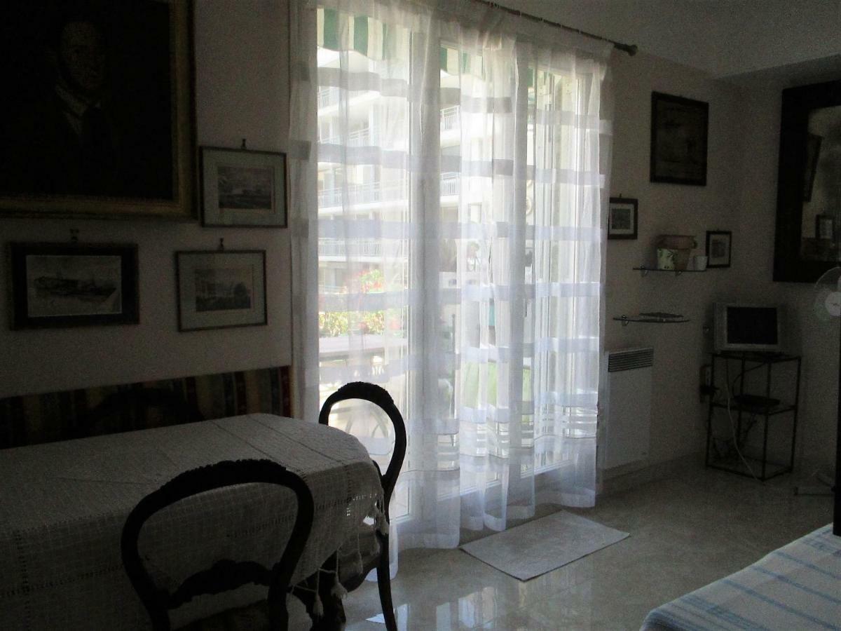 Apartment In Rue Halevy Nice