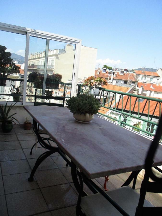 In Rue Halevy Apartment *