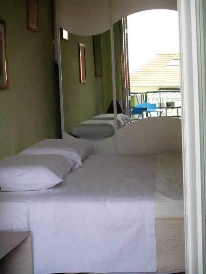 Apartment In Rue Halevy Nice