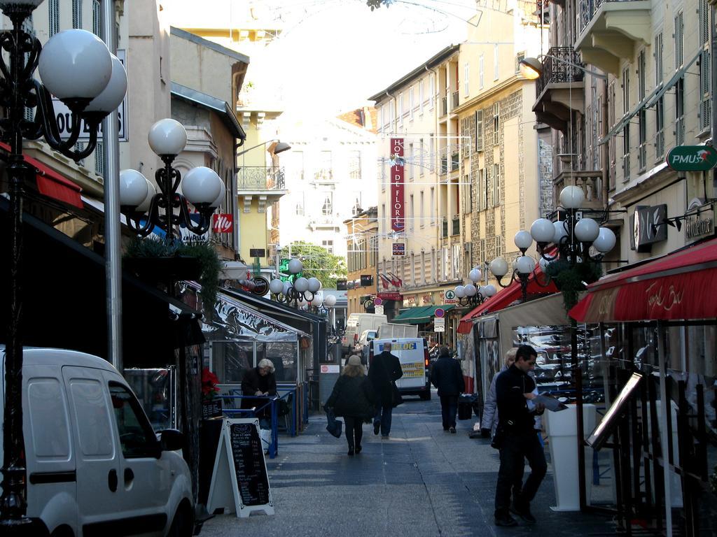 In Rue Halevy