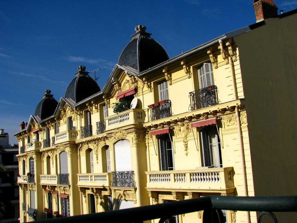 In Rue Halevy Nice